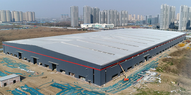 德赢VWIN钢结构厂房外墙施工进度跟进