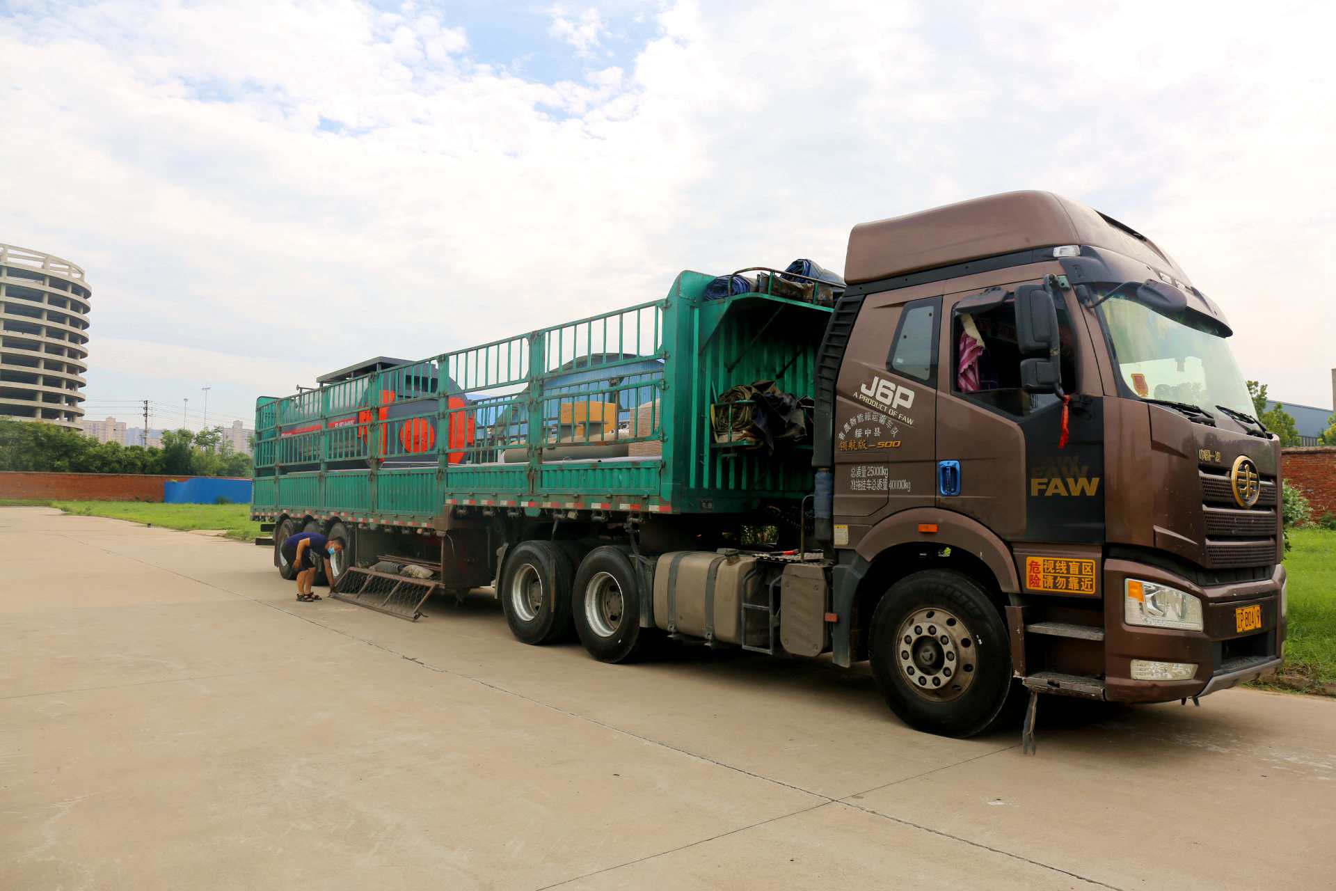 再战疫情|全力以赴，，，，，，，德赢VWIN生产防疫双线推进